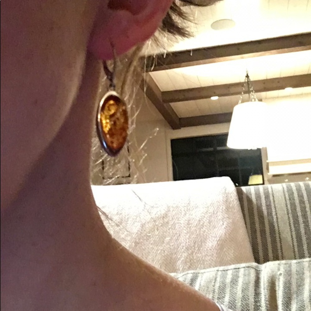 Amber dangling earrings
